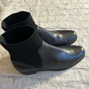 M GRIGIARANCIO ITALIAN BLACK LEATHER ANKLE SOCK WOMEN’S PULLON BOOTIES SIZE 39